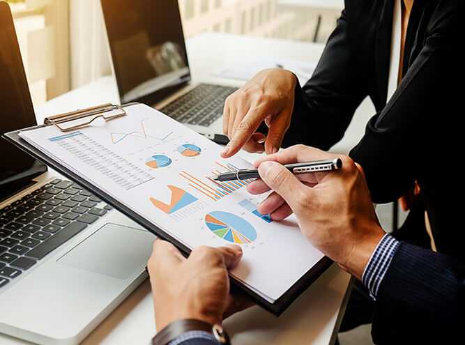 financial consultation image